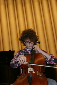 E. Crucianelli, violoncello, 3° classif.